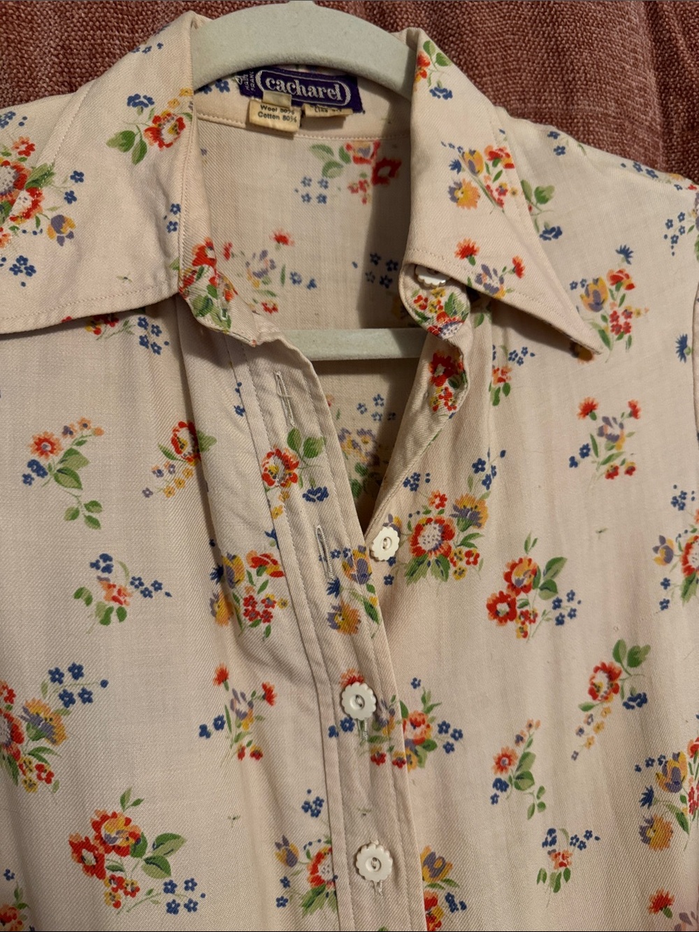 1970’s Cacharel button down pleated floral dress - Picture 4 of 6